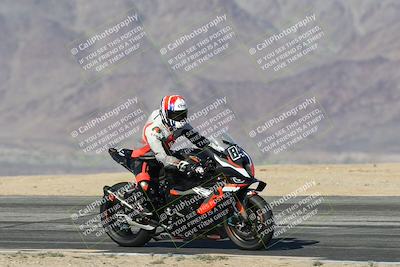 media/Dec-01-2025-Moto Forza (Mon) [[2daa91e15f]]/1-Advanced Group/Session 4 Turn 9/